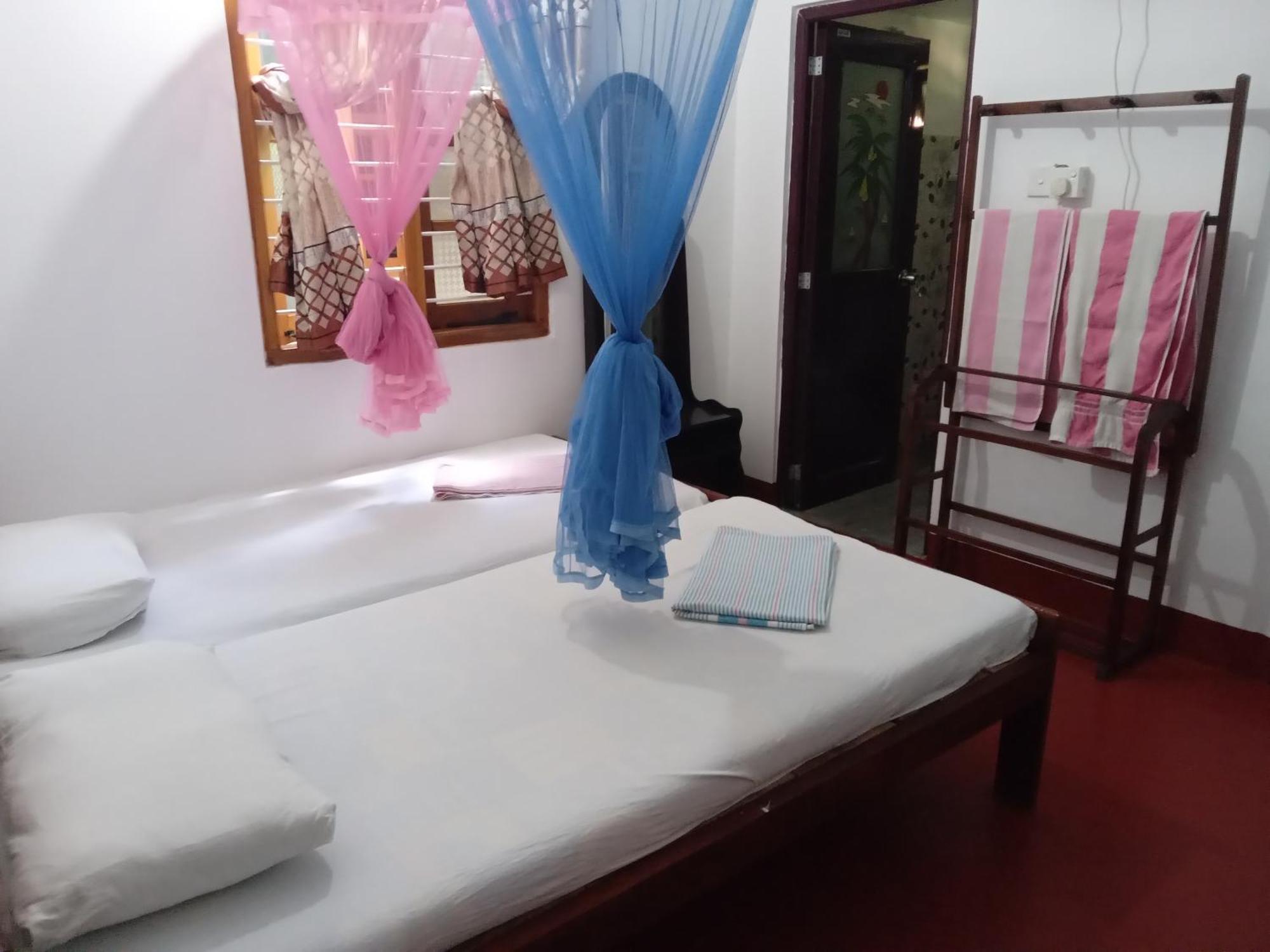 Vibushan Guest House Nilaveli Kültér fotó