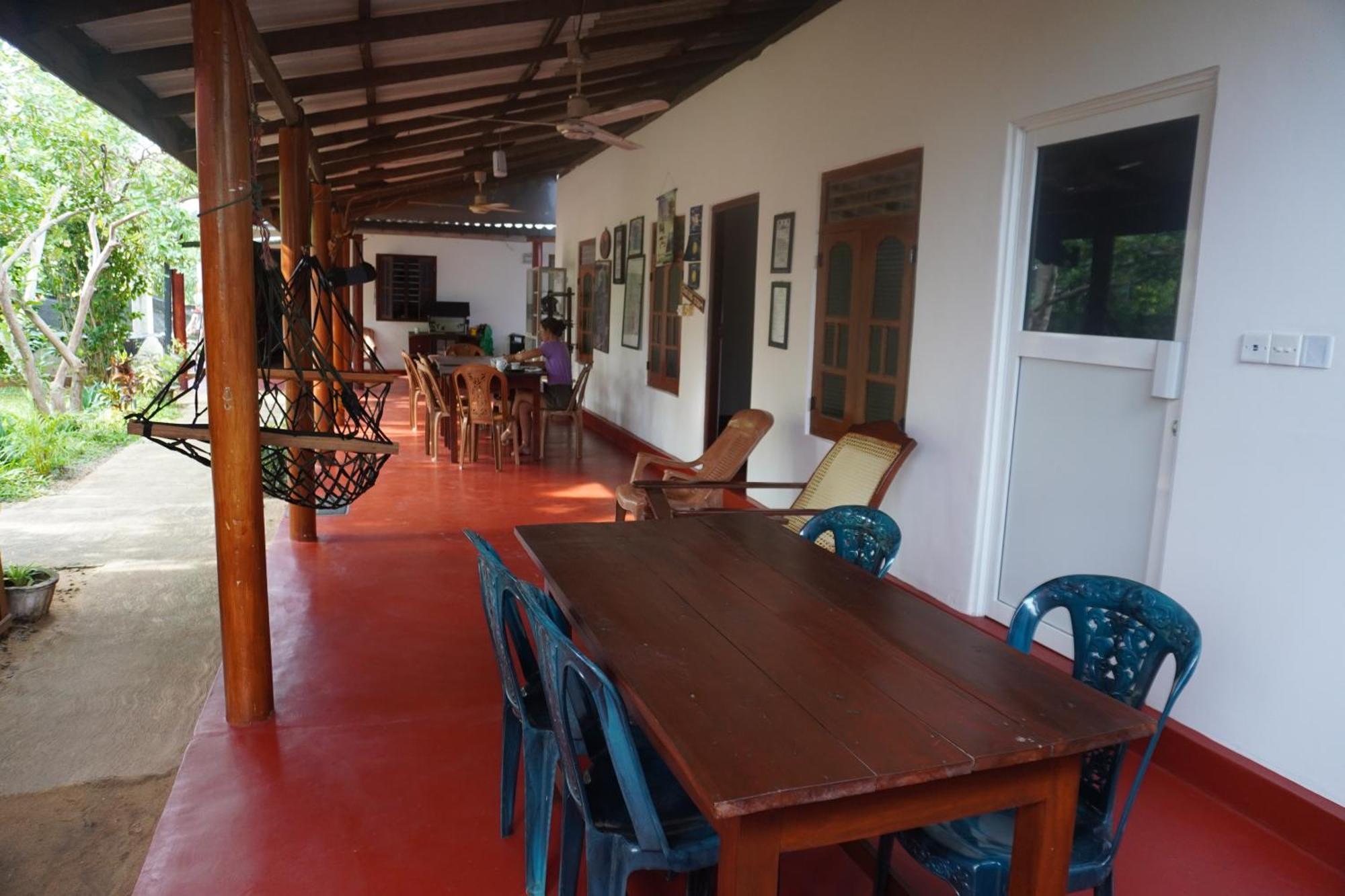 Vibushan Guest House Nilaveli Kültér fotó