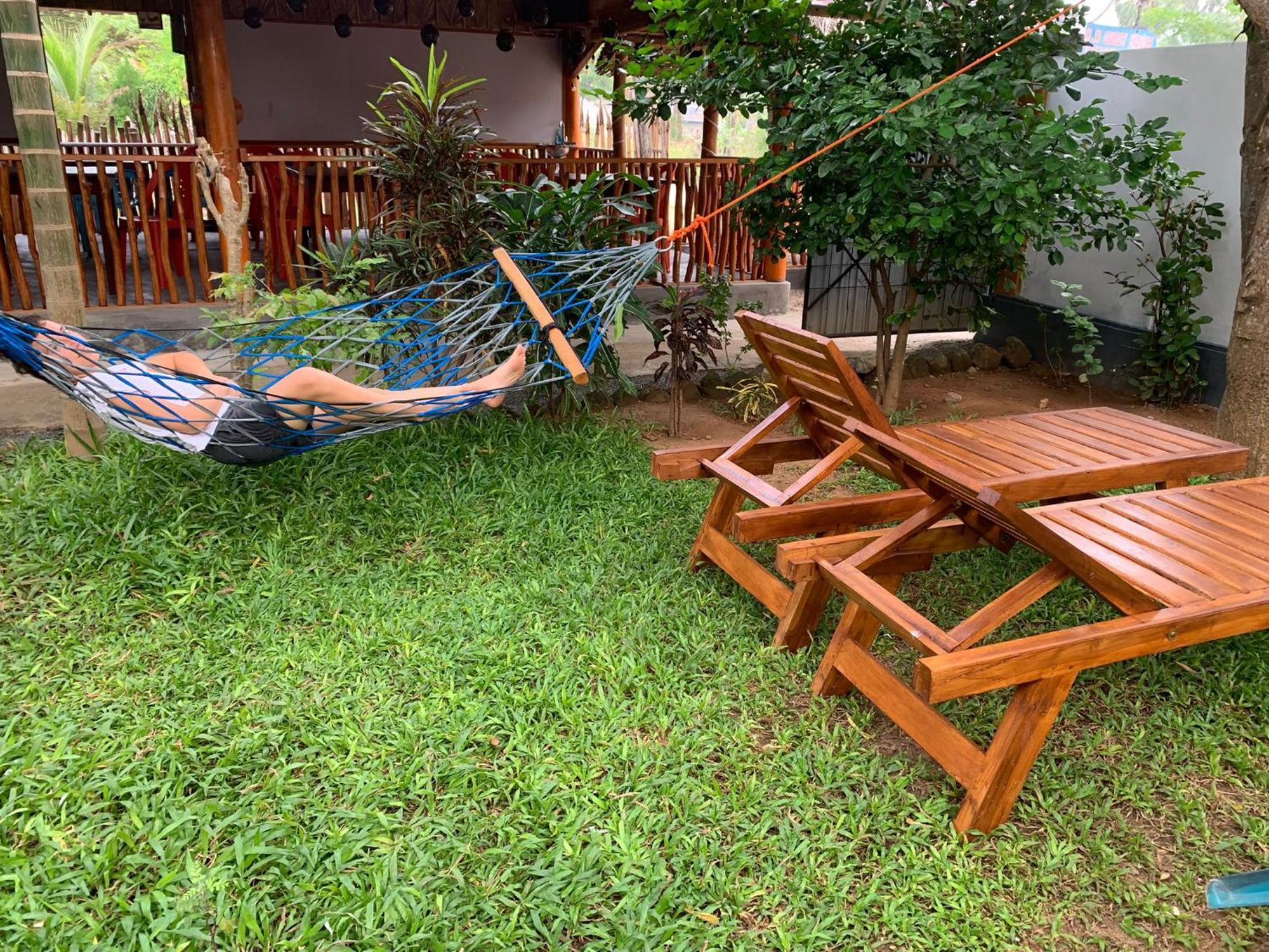 Vibushan Guest House Nilaveli Kültér fotó